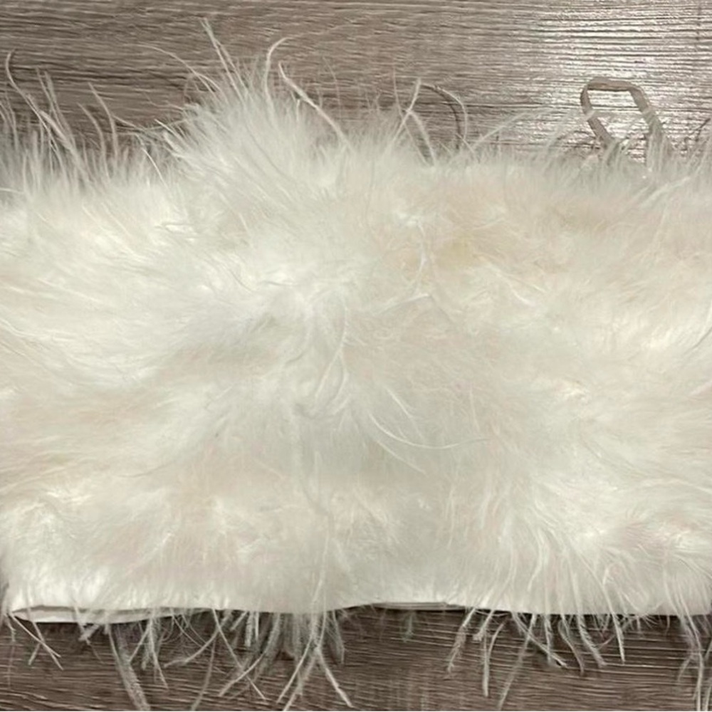 Elegant 🤍 White Feather Strapless Bandeau Top – Size XSmall 🤍 - Picture 2 of 7